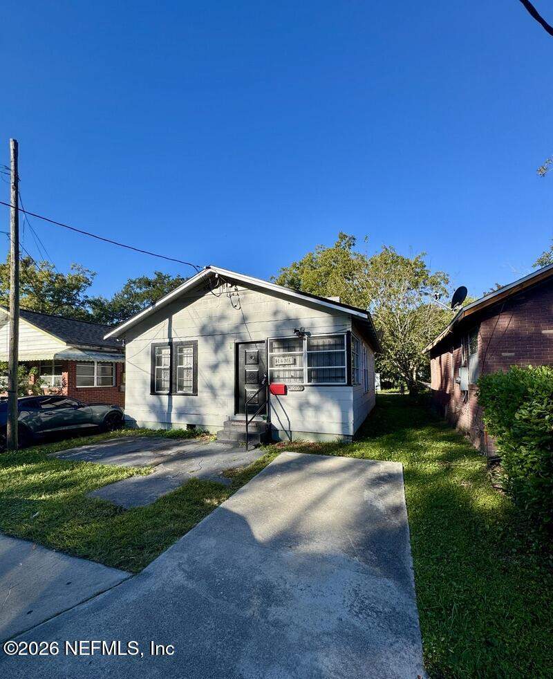 2 bedroom Single Family Residence at 3916 N Davis Street, North End, Jacksonville — photo 2