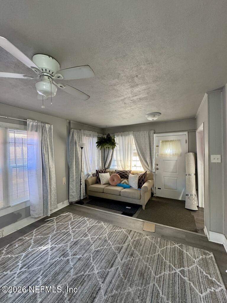 2 bedroom Single Family Residence at 3916 N Davis Street, North End, Jacksonville — photo 5