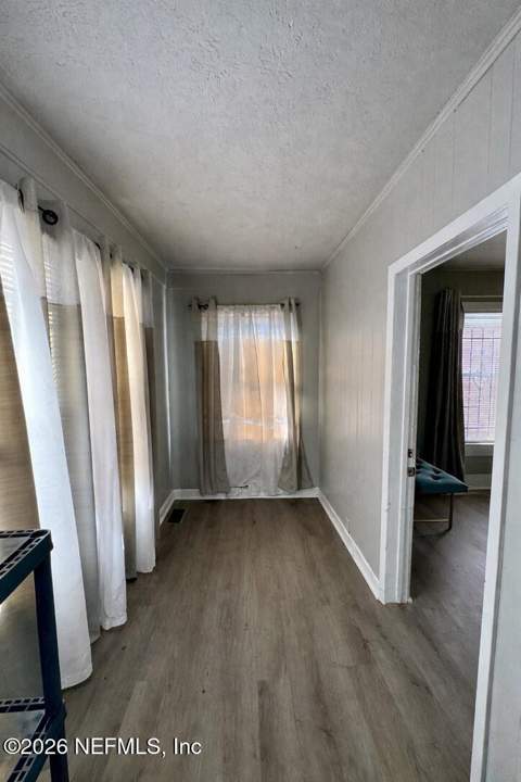3916 N Davis Street, Jacksonville FL - photo 7 of 18