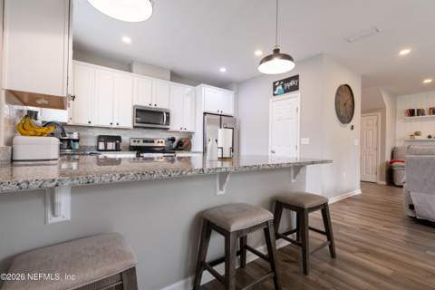 11558 Tiburon Drive, Jacksonville FL - photo 20 of 46