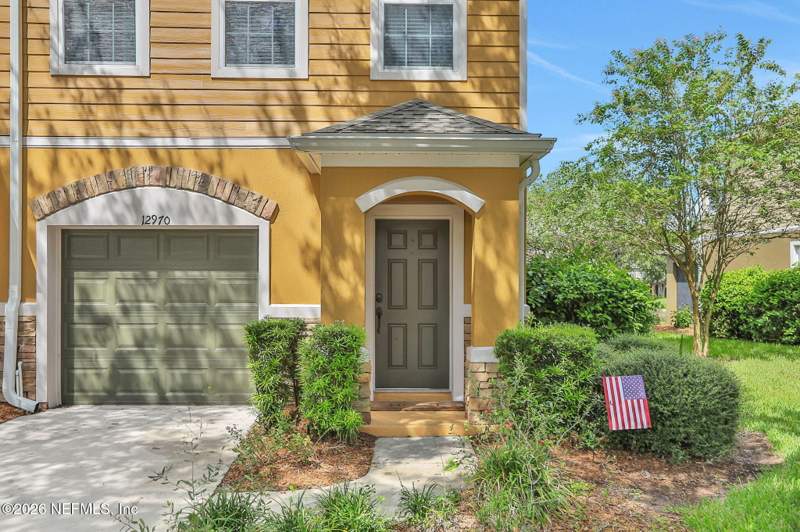3 bedroom Townhouse at 12970 Spring Rain Road, Verano At Bartram Park, Jacksonville — photo 2