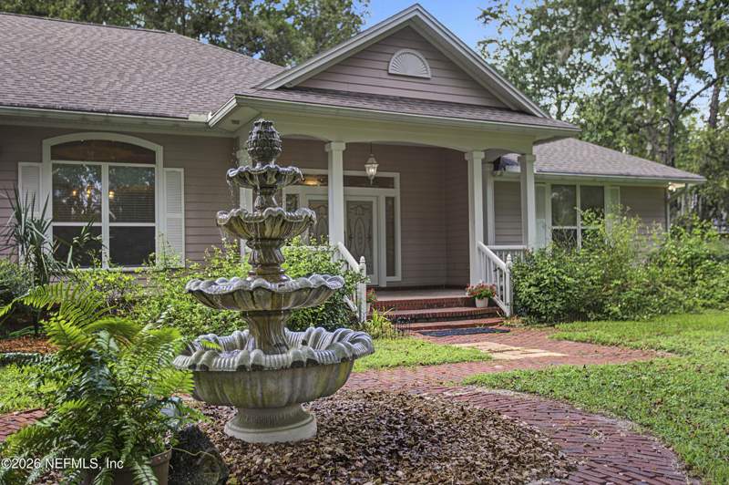 3 bedroom Single Family Residence at 13780 Webb Road, Creeks Landing, Jacksonville — photo 2