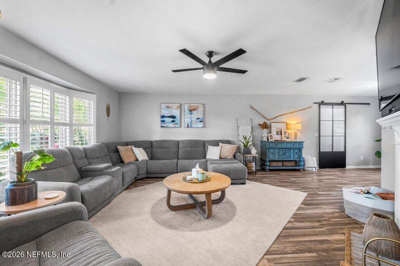 3 bedroom Single Family Residence at 705 Neptune Lane, Neptune Forest, Neptune Beach — photo 3