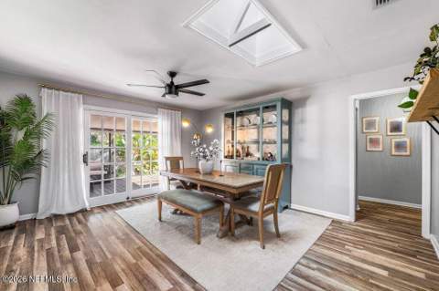 705 Neptune Lane, Neptune Beach FL - photo 8 of 37