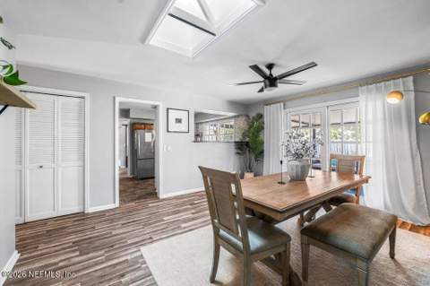 705 Neptune Lane, Neptune Beach FL - photo 9 of 37