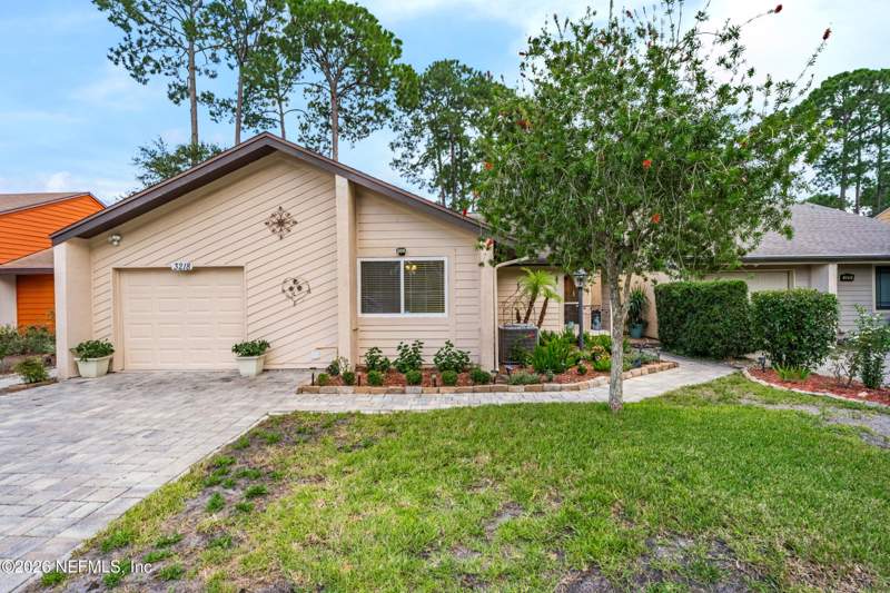 2 bedroom Single Family Residence at 3218 Thorn Lane, Lake Mandarin, Jacksonville — photo 3