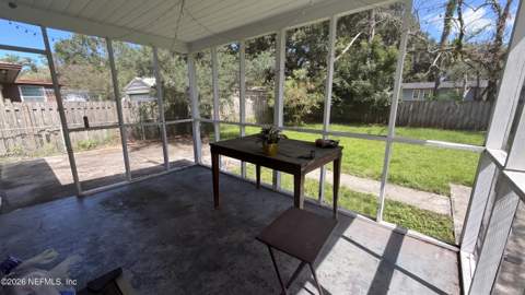 2219 Lou Drive, Jacksonville FL - photo 9 of 10