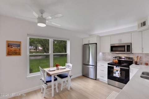 11439 Glenn Mottin Way, Jacksonville FL - photo 9 of 52