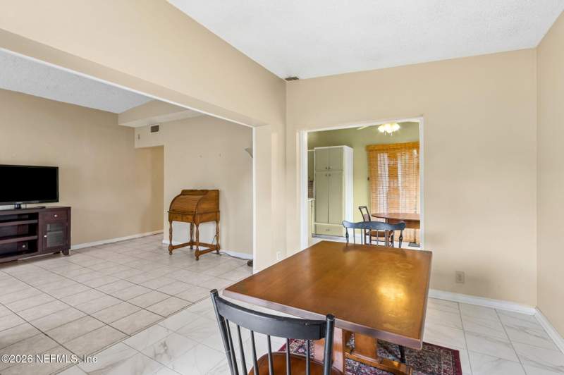 3 bedroom Single Family Residence at 3841 Cambay Place, Cedar Hills, Jacksonville — photo 2