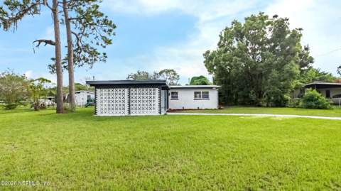 7606 Contour Drive, Jacksonville FL - photo 6 of 33