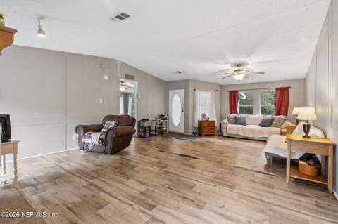 2534 Johnson Avenue, Jacksonville FL - photo 10 of 35