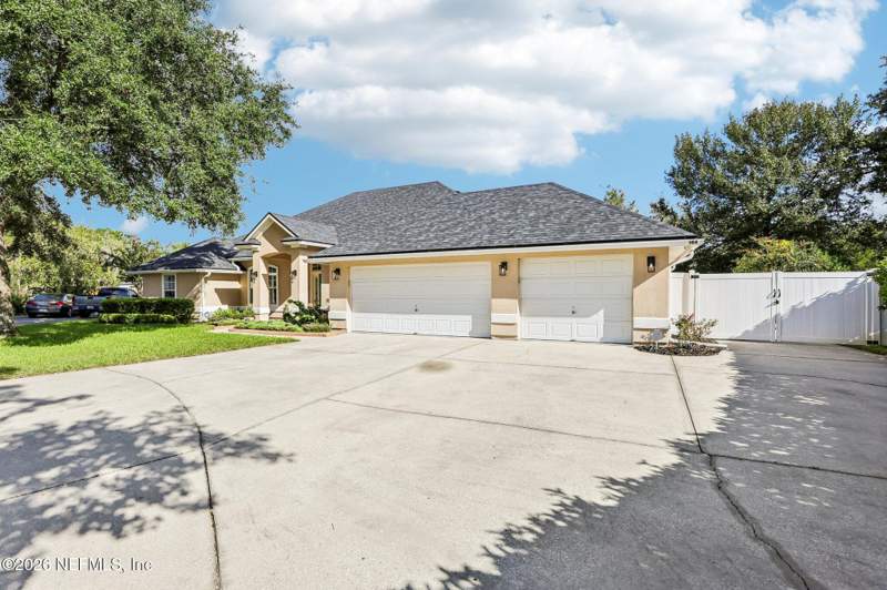 3 bedroom Single Family Residence at 144 Oakwood Plantation Drive, Oakwood Plantation, Fleming Island — photo 3