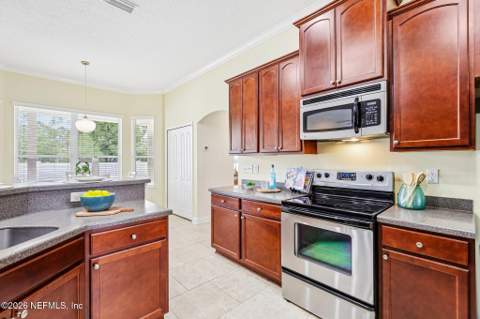 144 Oakwood Plantation Drive, Fleming Island FL - photo 17 of 44