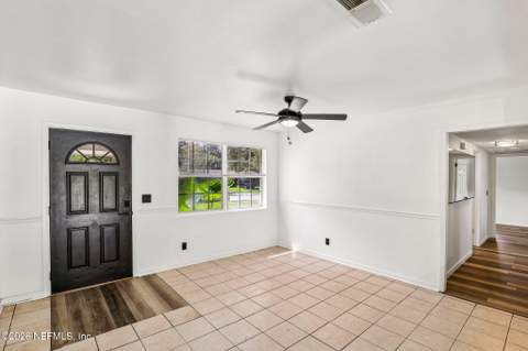 7431 Arble Drive, Jacksonville FL - photo 8 of 45