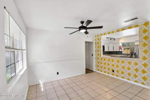 7431 Arble Drive, Jacksonville FL - photo 12 of 45