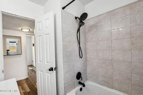 7431 Arble Drive, Jacksonville FL - photo 20 of 45