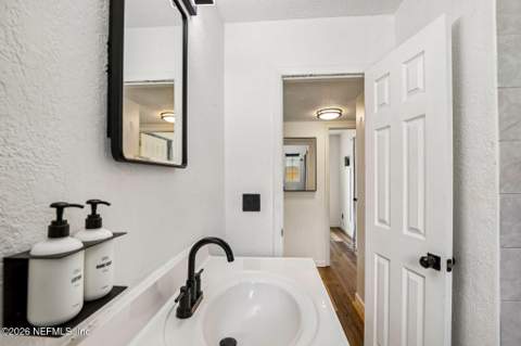 7431 Arble Drive, Jacksonville FL - photo 21 of 45