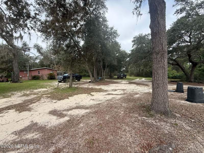 2 bedroom Manufactured Home at 127 West Lake Drive, Metes & Bounds, Hawthorne — photo 3