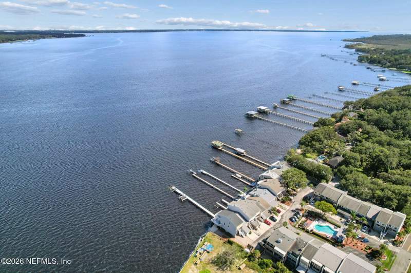 4 bedroom Single Family Residence at 327 Scenic Point Lane, The Point, Fleming Island — photo 5