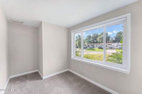 5330 Oak Forest Drive, Jacksonville FL - photo 14 of 18