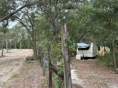 127 West Lake Drive, Hawthorne FL - photo 10 of 35