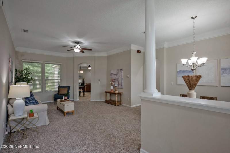 4 bedroom Single Family Residence at 4311 Sherman Hills Parkway, Blue Lake Estates, Jacksonville — photo 2