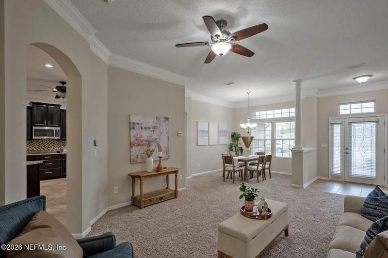 4 bedroom Single Family Residence at 4311 Sherman Hills Parkway, Blue Lake Estates, Jacksonville — photo 4