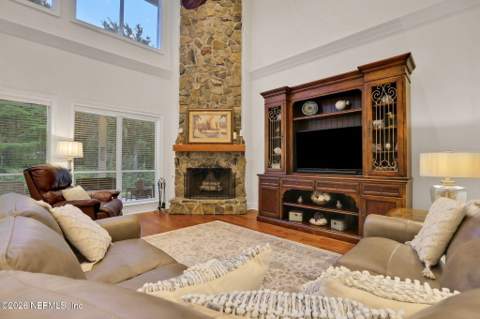 696 Frederic Drive, Fleming Island FL - photo 23 of 96