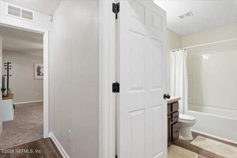 6237 Syringa Lane, Jacksonville FL - photo 15 of 37