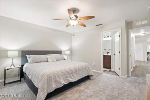 6237 Syringa Lane, Jacksonville FL - photo 19 of 37