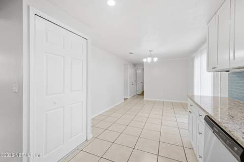8577 Ruckman Avenue, Jacksonville FL - photo 9 of 21