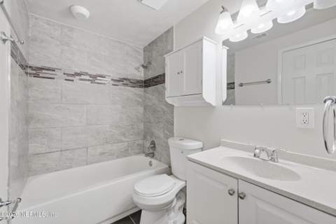 8577 Ruckman Avenue, Jacksonville FL - photo 18 of 21