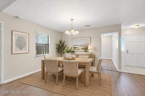 7150 Glendyne Drive, Jacksonville FL - photo 6 of 23