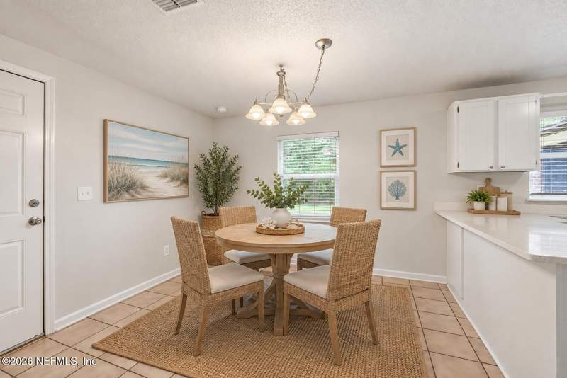 4 bedroom Single Family Residence at 11631 Gwynford Lane, Lake Mandarin, Jacksonville — photo 5
