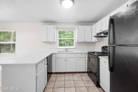 11631 Gwynford Lane, Jacksonville FL - photo 7 of 22