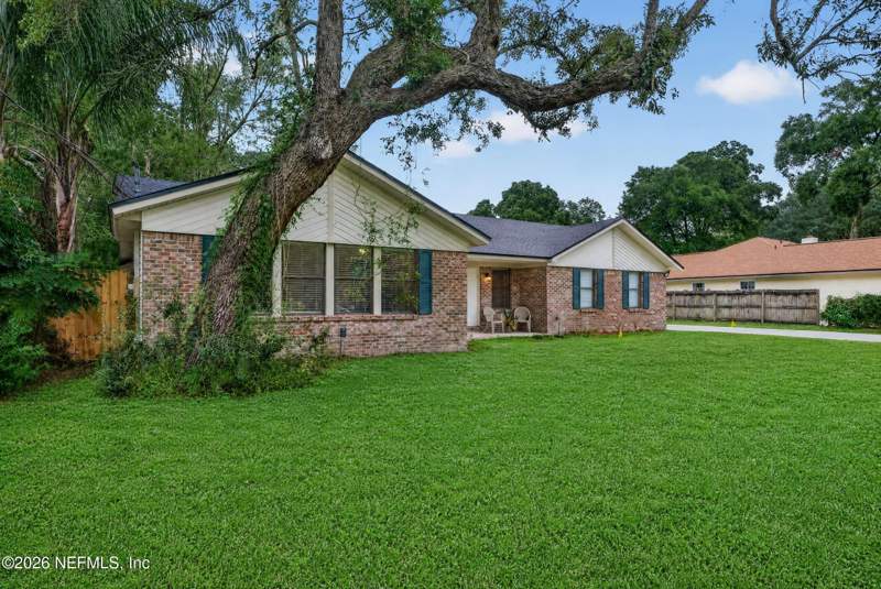 3 bedroom Single Family Residence at 4063 Julington Creek Road, Julington Landing, Jacksonville — photo 2