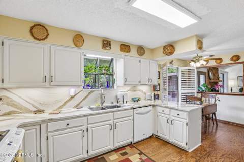 2792 Old River Road, Jacksonville FL - photo 19 of 49