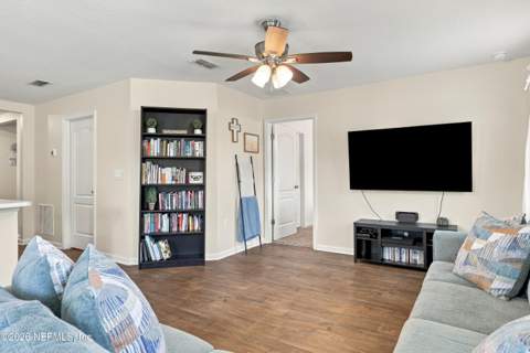 2034 Garrison Way, Green Cove Springs FL - photo 10 of 51