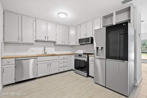 2531 Waters Edge Drive, Neptune Beach FL - photo 11 of 33