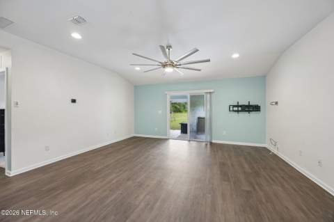 7336 Sycamore Street, Jacksonville FL - photo 8 of 39