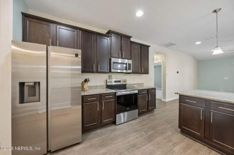 7336 Sycamore Street, Jacksonville FL - photo 6 of 39