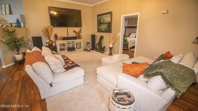 3 bedroom Single Family Residence at 241 SE 5th Avenue, Seminole Ridge 2, Melrose — photo 4