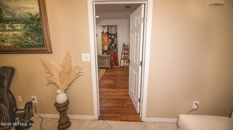 3 bedroom Single Family Residence at 241 SE 5th Avenue, Seminole Ridge 2, Melrose — photo 5