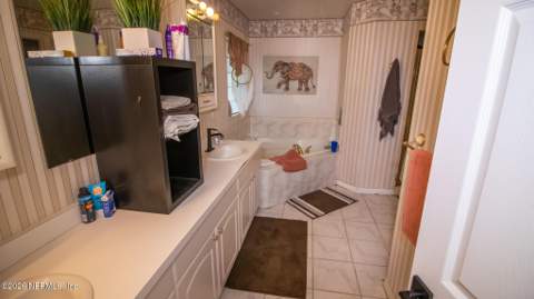 241 SE 5th Avenue, Melrose FL - photo 12 of 51