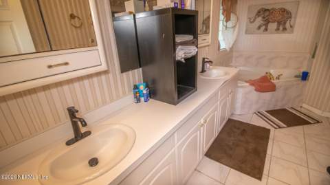 241 SE 5th Avenue, Melrose FL - photo 13 of 51