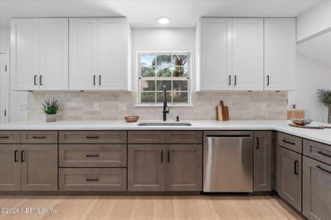 10962 Heathfield Road, Jacksonville FL - photo 7 of 33