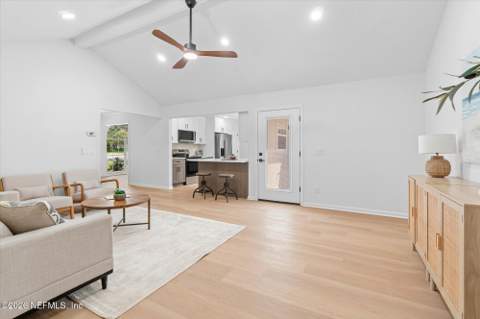 10962 Heathfield Road, Jacksonville FL - photo 12 of 33