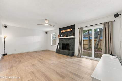 10518 Anchorage Cove Lane, Jacksonville FL - photo 19 of 52