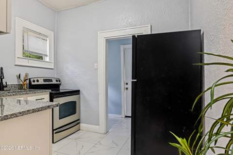 325 E 63rd Street, Jacksonville FL - photo 11 of 19