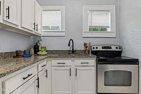 325 E 63rd Street, Jacksonville FL - photo 13 of 19